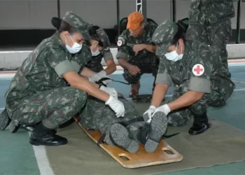 Exército abre seleção com salário inicial de R$ 8,4 mil para formados em medicina, odontologia ou farmácia na Bahia