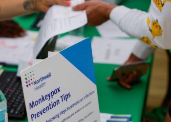 Varíola dos macacos: OMS recomenda redução de parceiros sexuais como prevenção