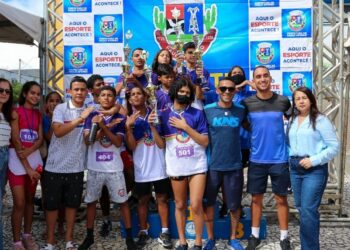 II Corrida Estudantil da Emancipação reúne cerca de 150 alunos da rede municipal de ensino