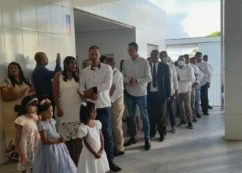 Prefeitura de Glória-BA realiza Casamento Comunitário de 13 casais cadastrados no CadÚnico