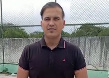 Marconi denuncia abandono de quadra de esportes no povoado Barriga