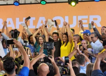 PL lança oficialmente João Roma como candidato ao governo da Bahia; médica é escolhida vice