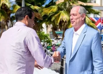 Diferentemente de ACM Neto, prefeito de Salvador confirma apoio a Ciro Gomes