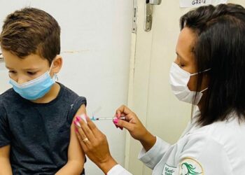Prefeitura amplia agendamento para vacina da Covid nos postos de saúde para o público infantil