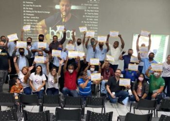 Motoristas da Educação e transporte público participam de palestra sobre humanização na condução de passageiros com deficiência