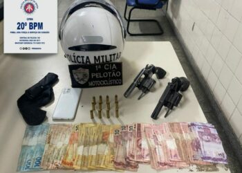 Suspeita de homicídio é preso no centro de Paulo Afonso com dois revólveres dentro de veículo usado em crimes