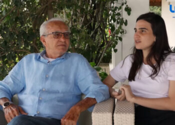 Luiz de Deus se emociona ao falar da neta Luiza, candidata a deputada estadual: “Irá fazer melhor do que eu”