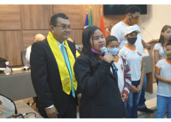 Na reunião da ALPA, um empresário de visão e as crianças de Santa Brígida