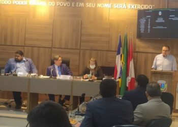 Secretário de Saúde de Paulo Afonso participa de sessão da Câmara de Vereadores