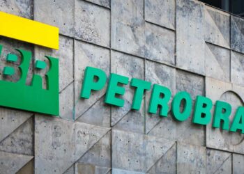 Petrobras reduz preço do gás de cozinha em R$ 0,20