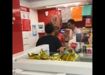 Funcionária das Lojas Americanas é chamada por cliente de ‘neguinha escrava’ em Tucano-BA (ASSISTA)