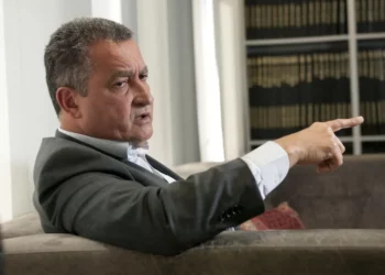 Rui diz que uso de máscara deve voltar a ser obrigatório em alguns ambientes da Bahia: “Quadro preocupante”