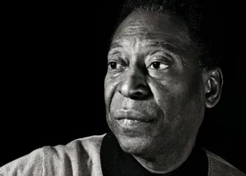 Rui Costa lamenta morte de Pelé e decreta luto de dois dias