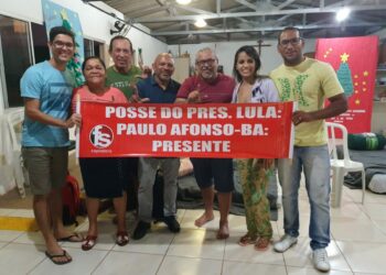 Caravana de Paulo Afonso com apoiadores de Lula chega a Brasília para posse do novo presidente