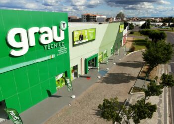 Feira de Empregabilidade atrai mais de 200 pessoas em Paulo Afonso; veja vídeo do evento