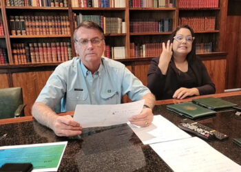 ‘O Brasil não vai acabar dia 1º’, diz Bolsonaro emocionado em última live; presidente deixou