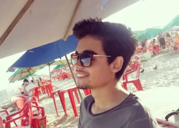 ‘Eles estudavam juntos desde criança’, diz tia de jovem morto por colega em Aracaju no apartamento onde moravam