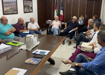 Luiz de Deus sai de férias por 30 dias e vice Marcondes Francisco assume a Prefeitura