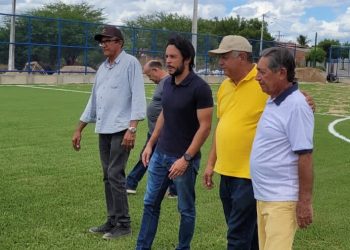 Campos de futebol do Jardim Aeroporto e do Bairro Rodoviário estão em fase final