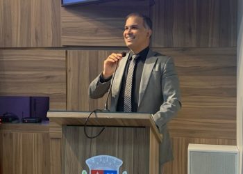 “Os agentes de endemias merecem respeito”, diz Marconi ao cobrar da Prefeitura pagamento do piso