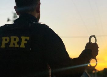 Homem procurado por estupro de vulnerável é preso na BR-110 em Paulo Afonso