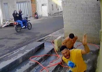 Irmãos são baleados na porta de casa e morrem em Canindé de São Francisco-SE
