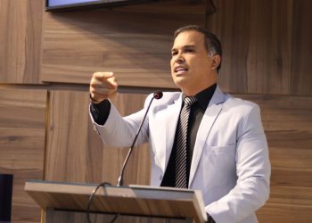 Marconi: “transporte escolar pode ser paralisado até quarta por falta de pagamento”