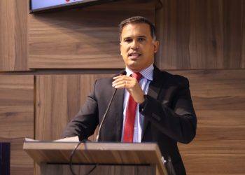 “O golpe está aí”, diz Marconi sobre racha político que pretende escantear Luiz de Deus