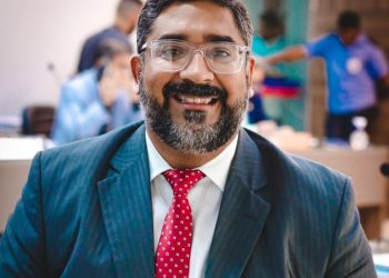 Vereador Jean Roubert pede providências à Câmara contra o pagamento de dois prefeitos em Paulo Afonso