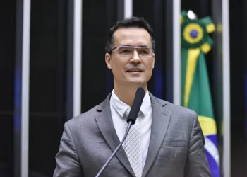 Por unanimidade, TSE cassa mandato de Deltan Dallagnol