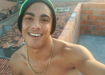 Jovem Lorran é morto a tiros a poucos metros de casa onde morava em Paulo Afonso