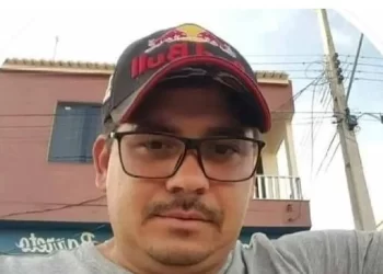 Polícia indicia por feminicídio marido de mulher morta a tiros em São José da Tapera, AL; crime completou um mês