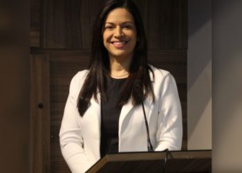 Evinha vê avanços na questão do Nair e afirma que prefeitura fez cabide de emprego em prejuízo da Saúde