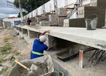 Estádio Álvaro de Carvalho está com 30% da reforma concluída
