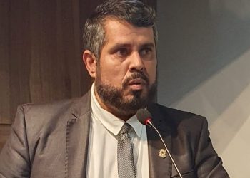 “É um direito meu”, diz líder do governo sobre verba de bancada