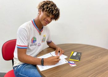 Governo da Bahia disponibiliza, nesta sexta (15), R$ 57,8 milhões no novo cartão do Bolsa Presença