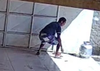 Morador denuncia furtos em residências e no posto de saúde do bairro Centenário; veja imagens