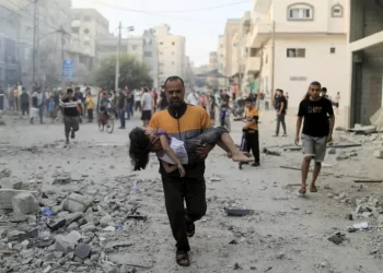 Ataque atinge comboio de civis em rota de fuga e deixa 70 mortos em Gaza; há crianças entre as vítimas