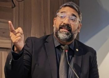 Vereador Jean Roubert critica altos custos e mordomias permanentes na máquina pública de Paulo Afonso