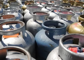 Gás de cozinha tem novo reajuste na Bahia; aumento é de 1,8%