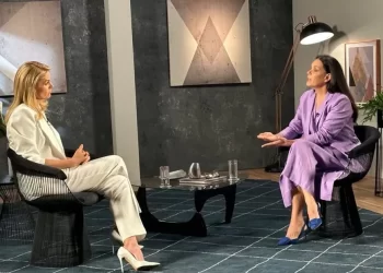 Ana Hickmann relata agressão sofrida pelo ex e chora: ‘Ele veio sim para me dar uma cabeçada’