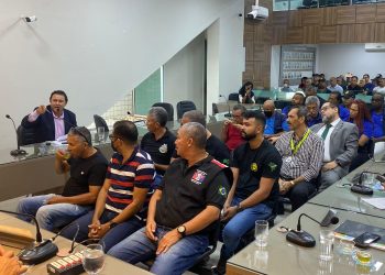 “A mamãe Chesf abandou seus netos”, cobra vereador Valmir Rocha durante audiência pública com vigilantes demitidos