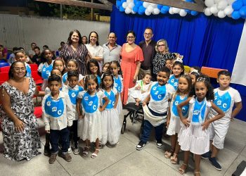 Escola Dernival Oliveira, do Siriema, realiza noite memorável com a primeira formatura do ABC da unidade (FOTOS)