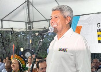 Junto com o prefeito Marcondes, Jerônimo participa da entrega e requalificação do Belvedere e anuncia diversas ações para o município