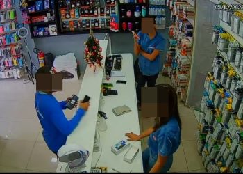 Assalto no BTN2: Câmeras flagram jovem roubando loja de celular em Paulo Afonso