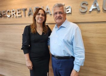 Governador assina convênio da UNACON em visita a Paulo Afonso após esforços de Bacelar