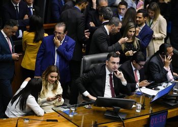 Orçamento 2024: campanhas eleitorais terão quase R$ 5 bilhões; houve cortes no PAC, Farmácia Popular, vale-gás e Fies