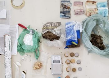 Tráfico: suspeito com tornozeleira eletrônica é preso com drogas em Paulo Afonso