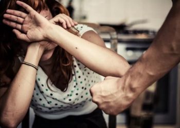 MARIA DA PENHA – Policiais são acionados para acabar com briga de casal em bairro de Paulo Afonso