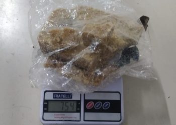 Polícia Militar apreende barra com 754g de crack em bairro de Paulo Afonso
